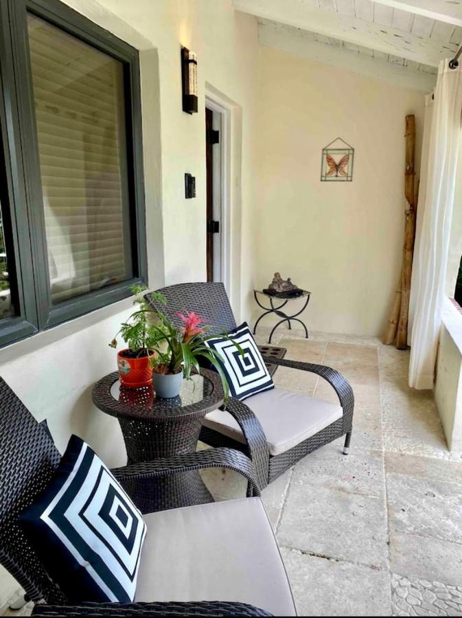 Entire Private Beautiful 2 Bedroom Plus Den House With Gated Front&Back Yard And Free Parking 10Min Drive To Miami Beach מראה חיצוני תמונה