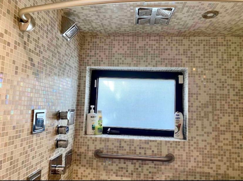 Entire Private Beautiful 2 Bedroom Plus Den House With Gated Front&Back Yard And Free Parking 10Min Drive To Miami Beach מראה חיצוני תמונה