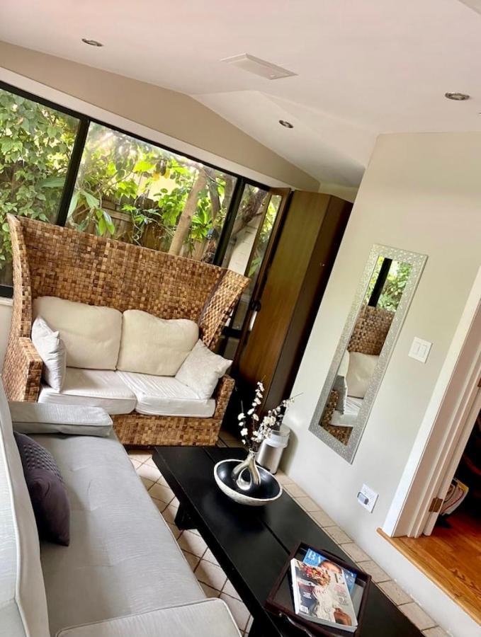 Entire Private Beautiful 2 Bedroom Plus Den House With Gated Front&Back Yard And Free Parking 10Min Drive To Miami Beach מראה חיצוני תמונה