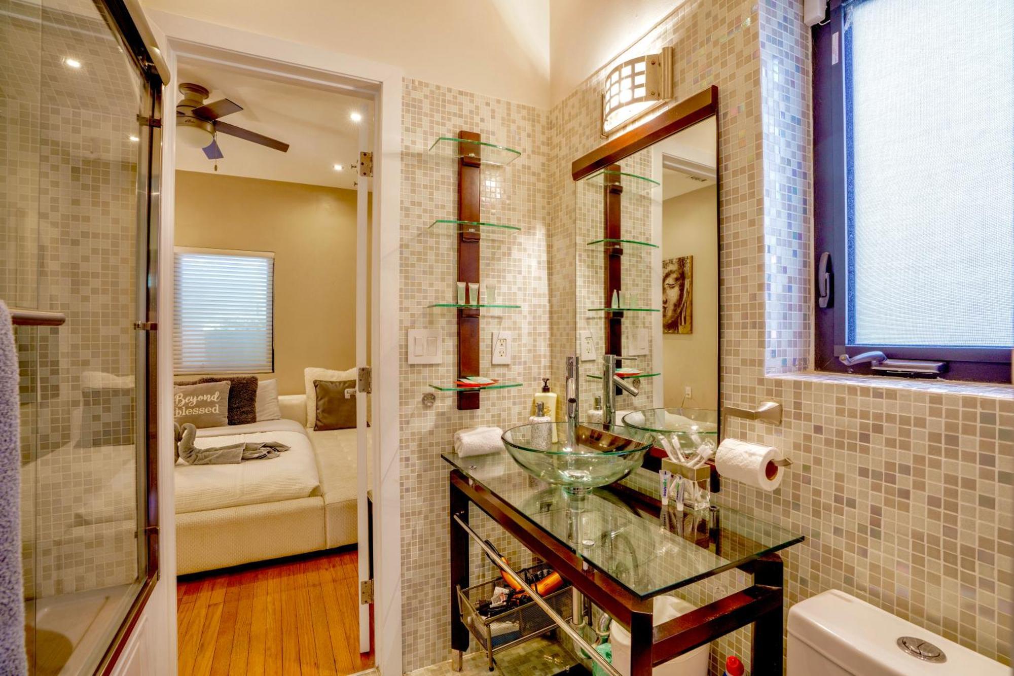 Entire Private Beautiful 2 Bedroom Plus Den House With Gated Front&Back Yard And Free Parking 10Min Drive To Miami Beach מראה חיצוני תמונה