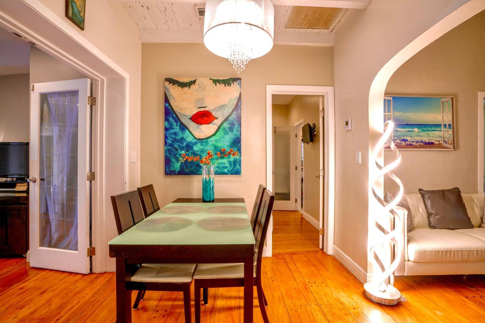 Entire Private Beautiful 2 Bedroom Plus Den House With Gated Front&Back Yard And Free Parking 10Min Drive To Miami Beach מראה חיצוני תמונה