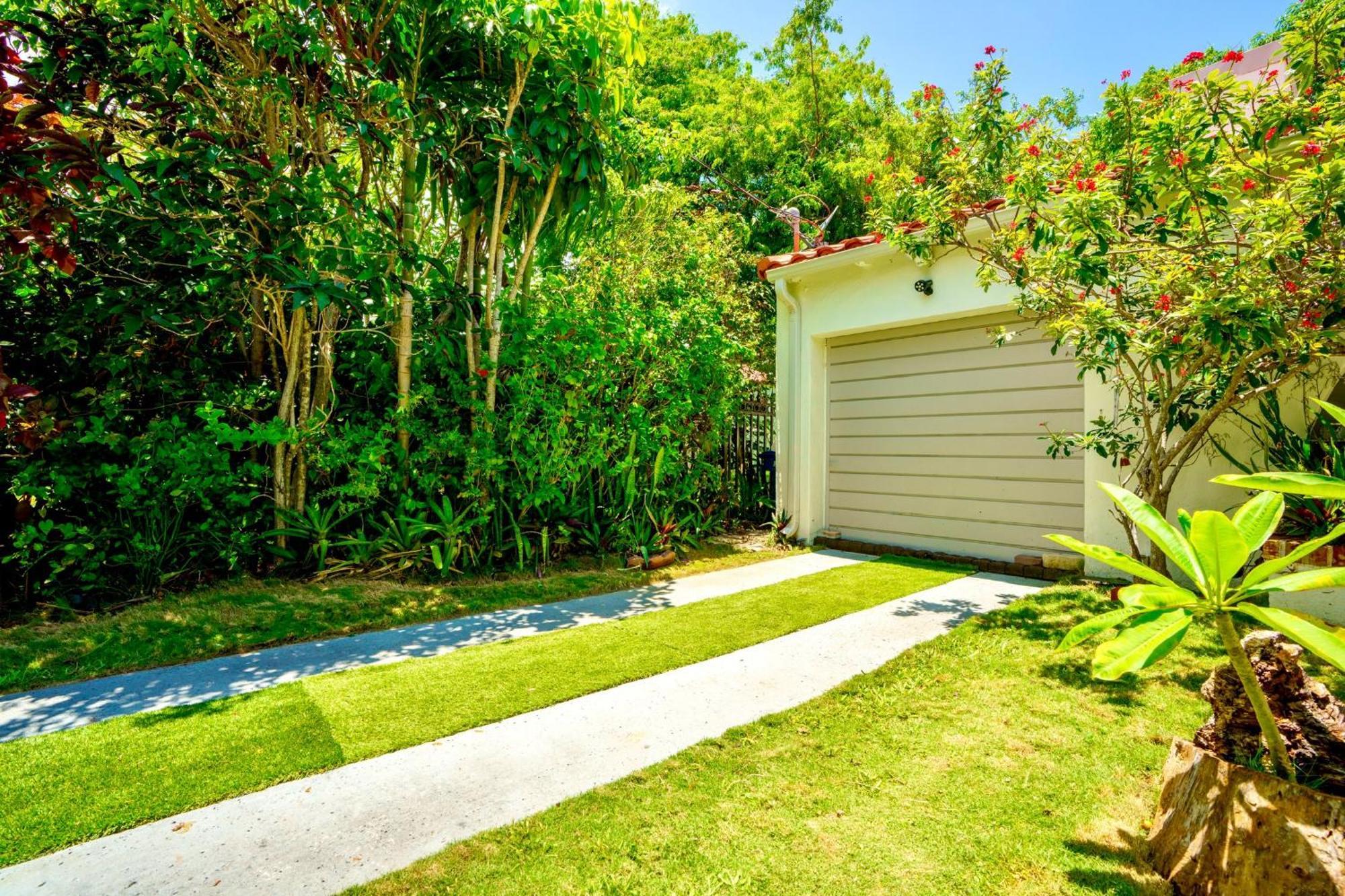 Entire Private Beautiful 2 Bedroom Plus Den House With Gated Front&Back Yard And Free Parking 10Min Drive To Miami Beach מראה חיצוני תמונה